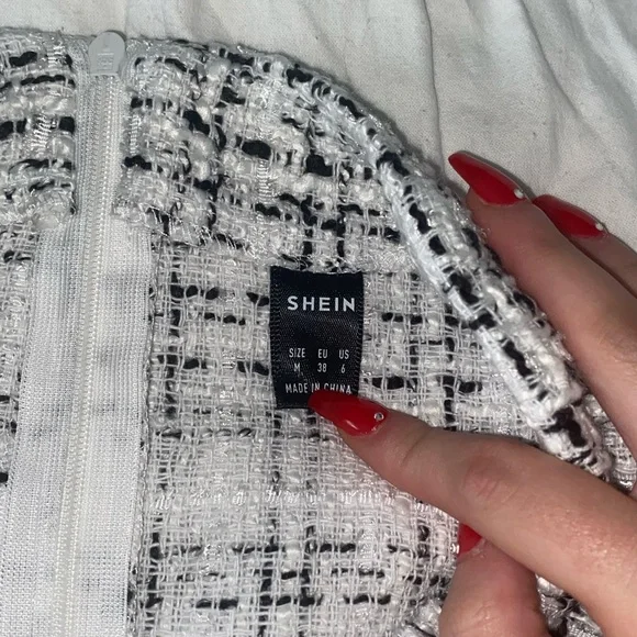 Double Button Plaid Tweed Skirt - Picture 3 of 4